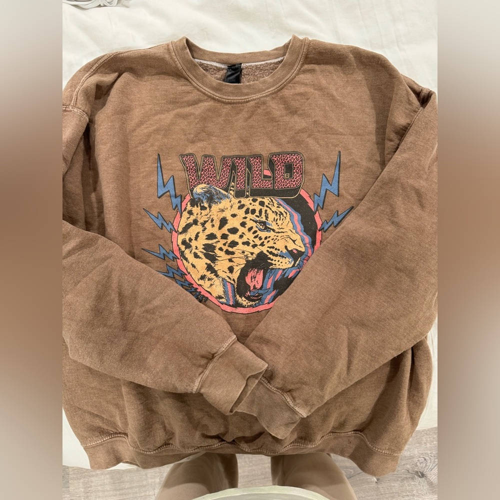 Oversized Graphic Sweatshirt